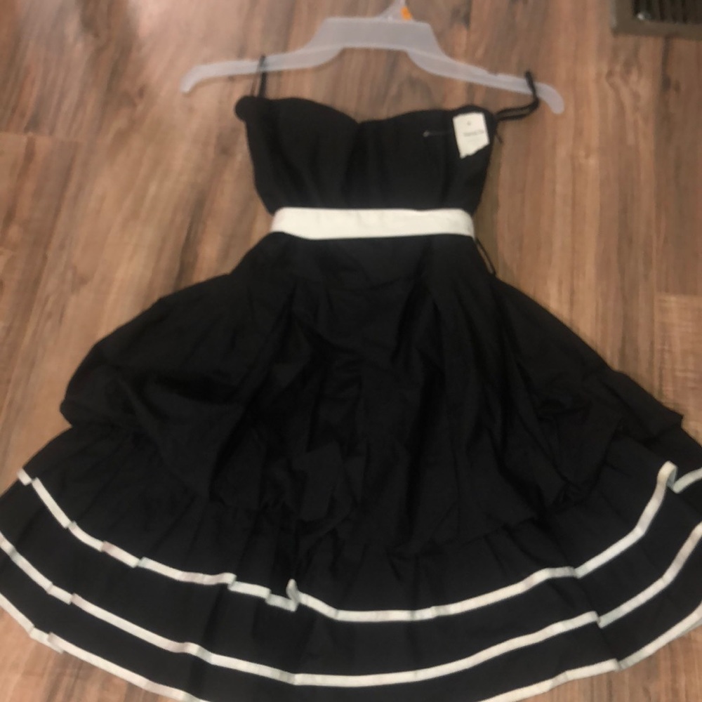 Sweetheart  black and white